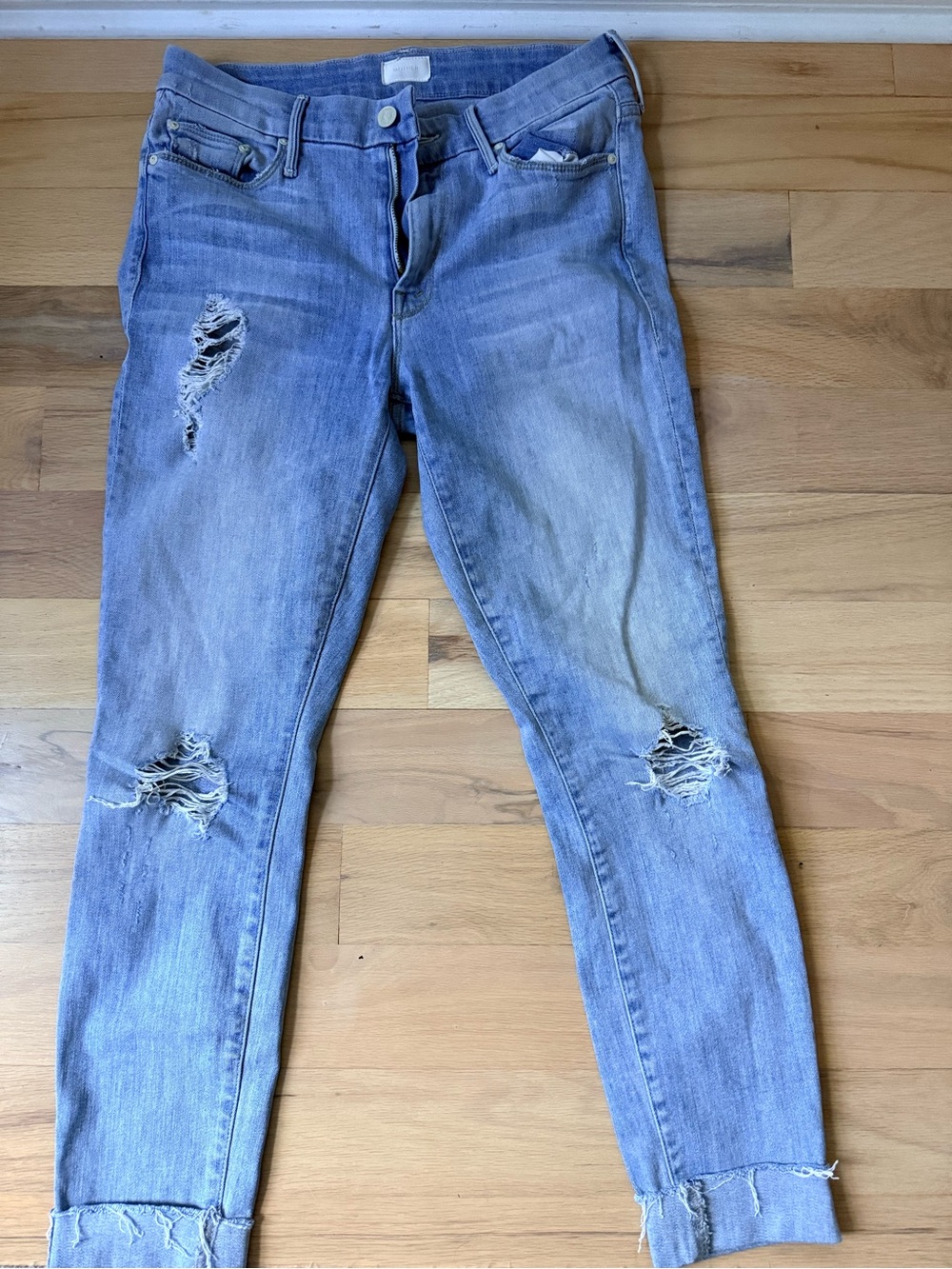 Mother “The Looker” Ankle Fray Light Blue Distressed Women’s Jeans 27